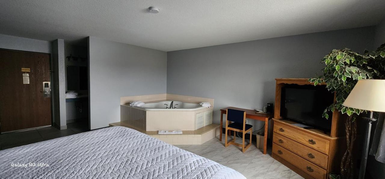 Sheboygan Falls The Oasis Hotel & Bar מראה חיצוני תמונה