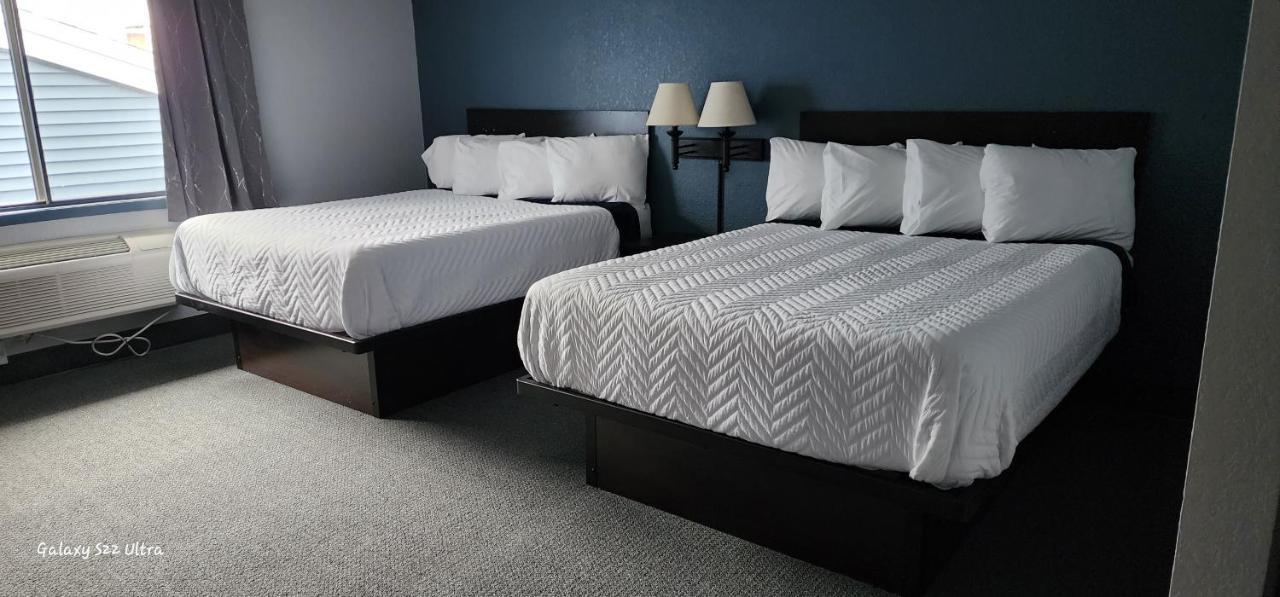 Sheboygan Falls The Oasis Hotel & Bar מראה חיצוני תמונה