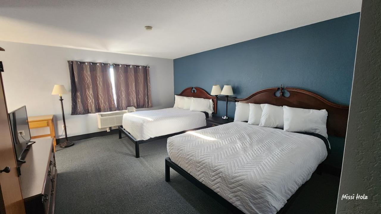 Sheboygan Falls The Oasis Hotel & Bar מראה חיצוני תמונה